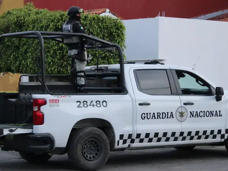 Matan a balazos a motociclista en Bosques de San Sebastián.