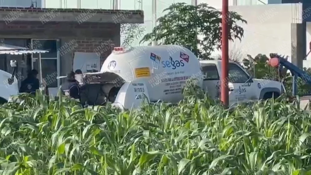 Gracias a recorridos de vigilancia de policías municipales fue que aseguraron las pipas de gas LP en Coronango.