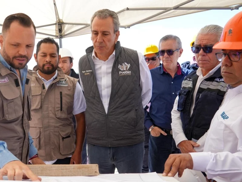 Pepe Chedraui supervisa la construcción del Bachillerato Tecnológico de la BUAP 
