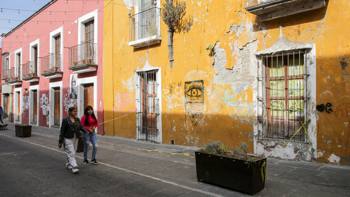 Ayuntamiento de Puebla espera órdenes de cateo para intervenir casonas del Centro Histórico  