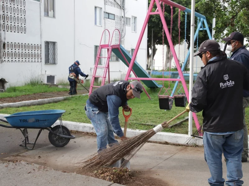 Lanza Ayuntamiento de Puebla licitación para reparar juegos infantiles y ejercitadores 