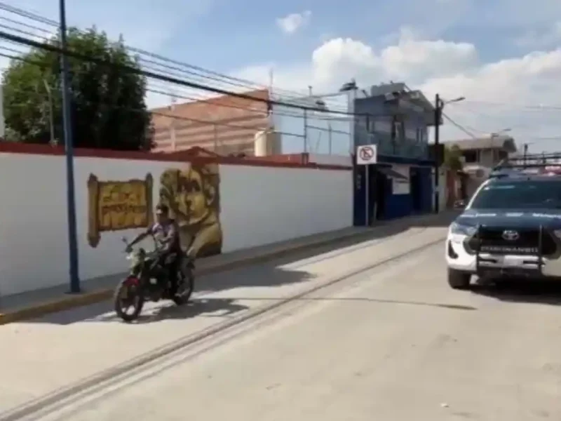 Reportan robo a Primaria Hermanos Serdán en Coronango.