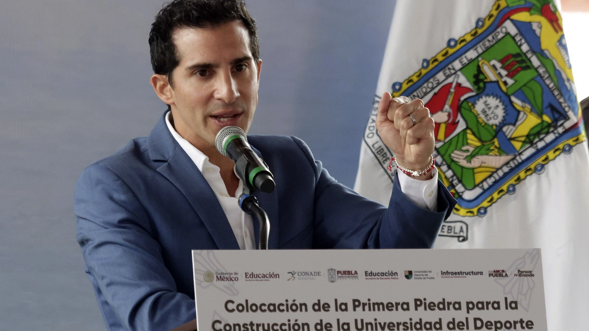 Desde Puebla, Rommel Pacheco lamenta declaraciones sexistas del “Chicharito” Hernández 