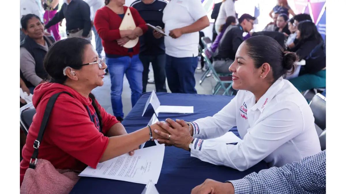 Lleva Lupita Cuautle servicios y atención directa en San Bernardino Tlaxcalancingo