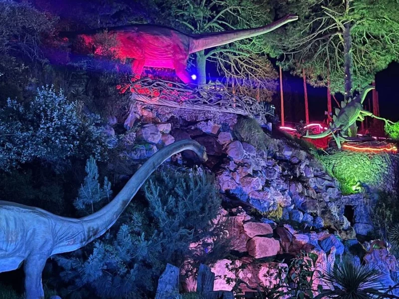 Ilumidino, el parque de dinosaurios y dragones más grande de Latam llega a Volcanic Park