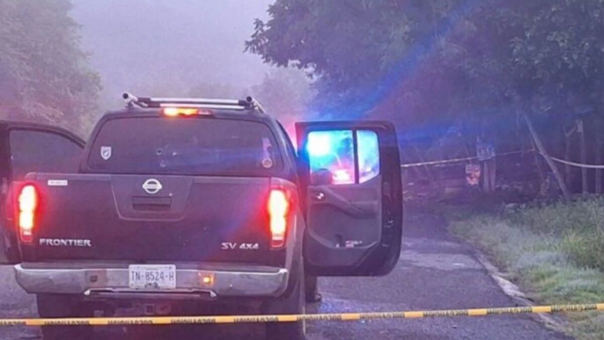 Balacera en la autopista México-Tuxpan deja un delincuente muerto