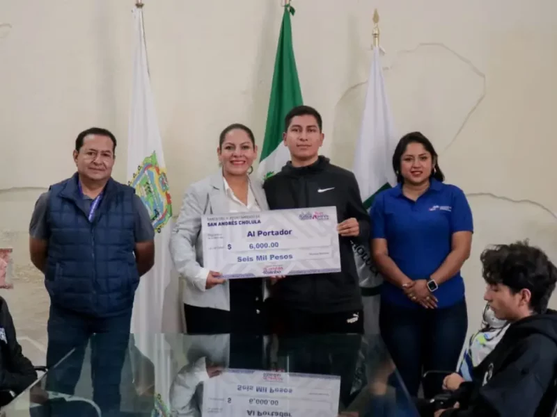 Impulsa Lupita Cuautle con becas al talento deportivo en San Andrés Cholula