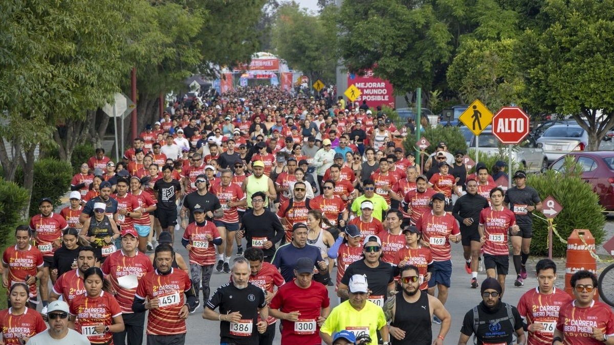 Más de mil 400 personas participaron en la segunda Carrera Ibero Puebla