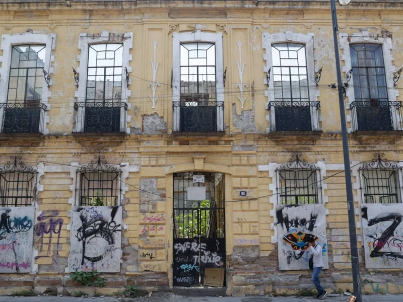 Mapean en el Centro Histórico de Puebla 185 casonas en riesgo 