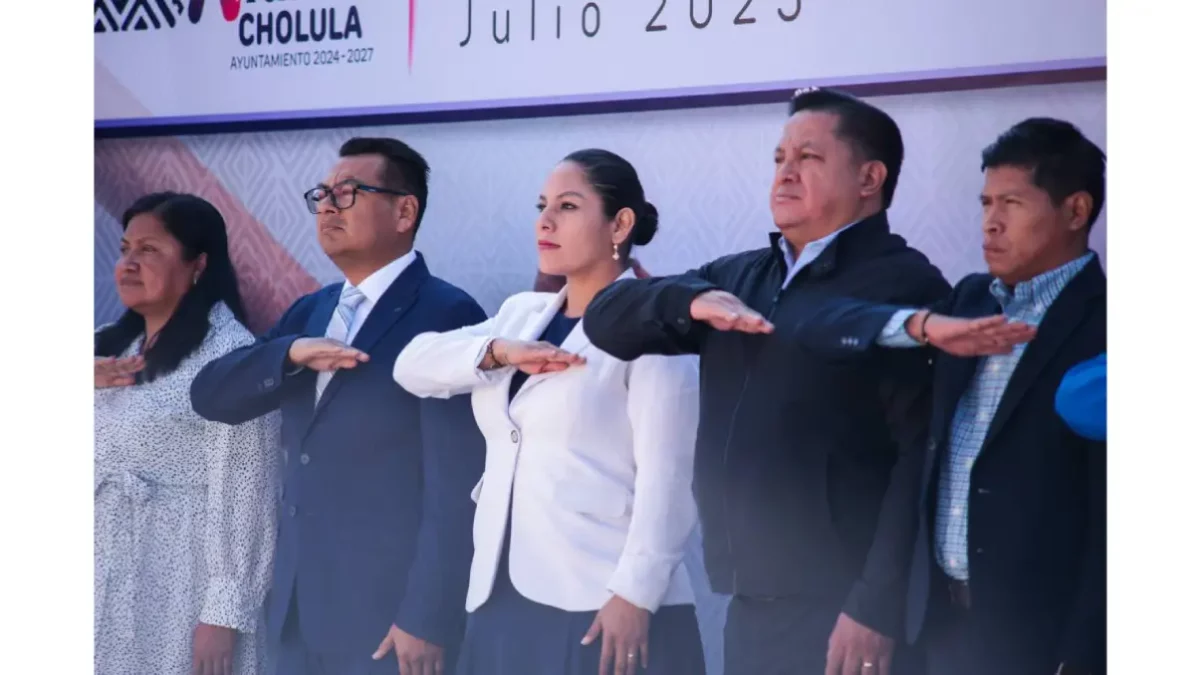 Reafirma Lupita Cuautle valores cívicos y de legalidad en ceremonia