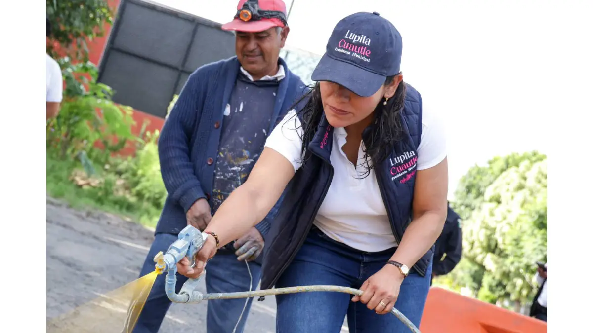 Continúa Lupita Cuautle trabajo comunitario para mejorar espacios públicos