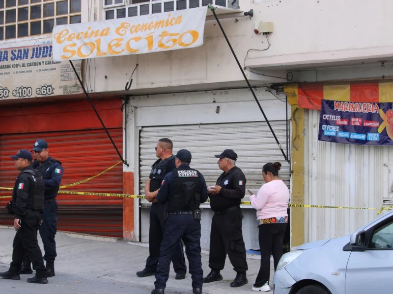 Matan a custodio del penal de San Miguel mientras desayunaba en una fonda