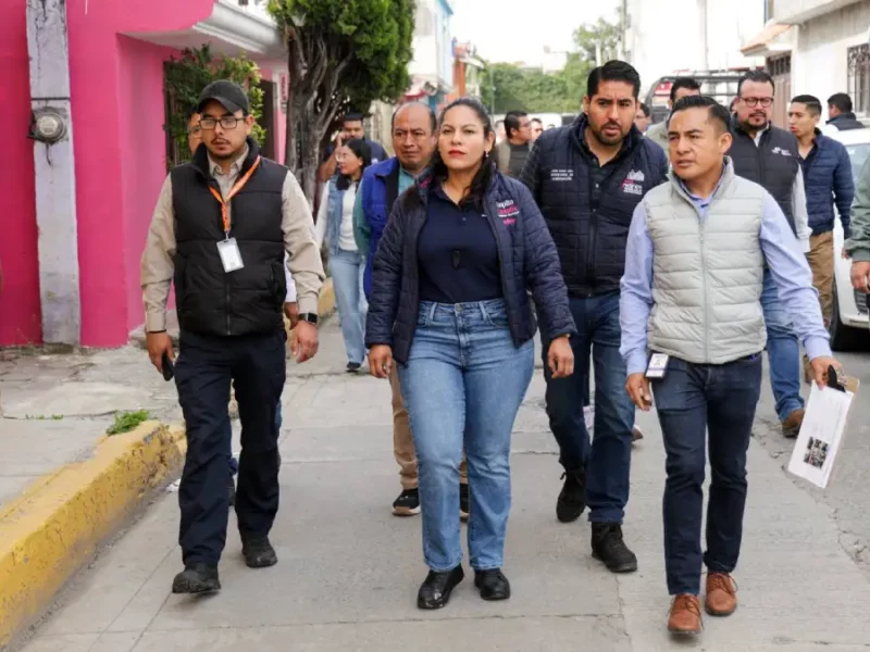 Atiende Lupita Cuautle a familias afectadas por las lluvias