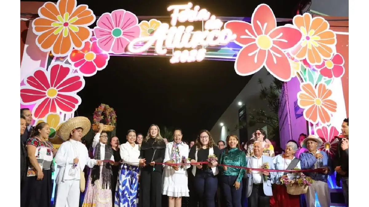 Ariadna Ayala presidenta de Atlixco inaugura la feria de Atlixco 2025 con concierto de Reyli Barba