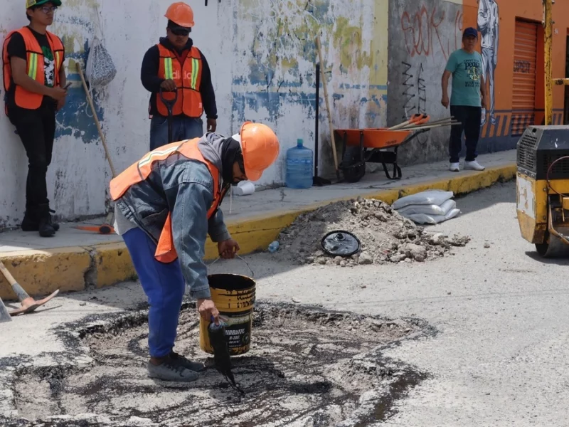 Gobierno de Puebla atiende 5 mil 600 baches en la ciudad, ¿en qué vialidades?  