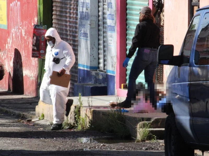 Asesinan a dos hombres en el Infonavit La Rosa  