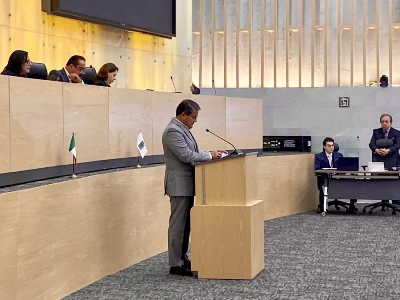 Julio Huerta presenta iniciativa para la revocación de mandato en Puebla  