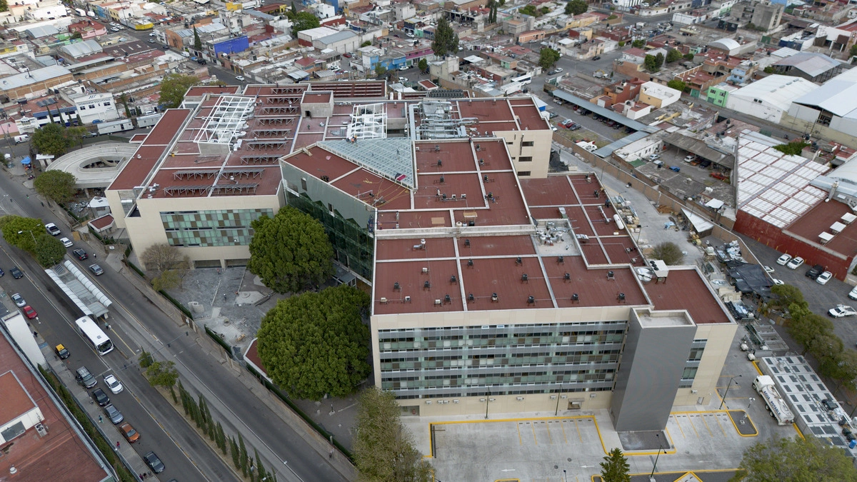 Por petición del IMSS, analizan colocar parquímetros en San Alejandro 