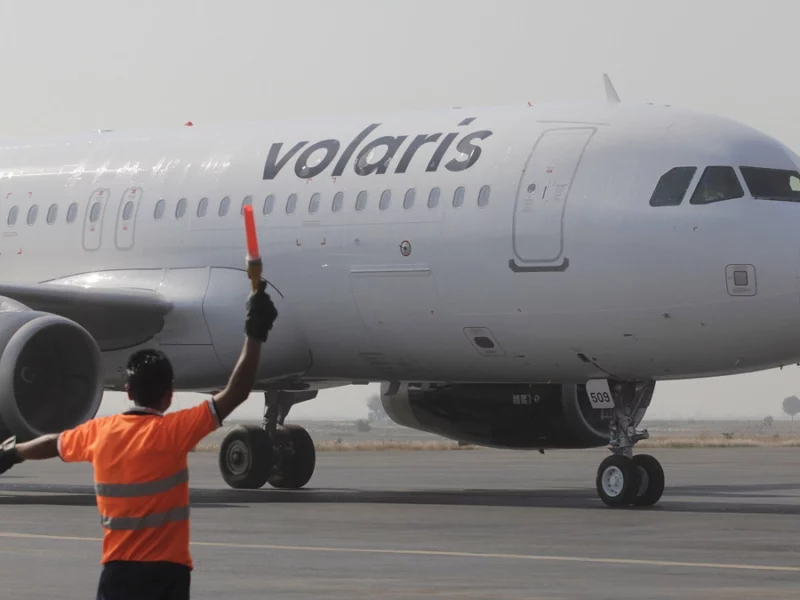 Muere pasajero de Volaris en el Aeropuerto de Huejotzingo 