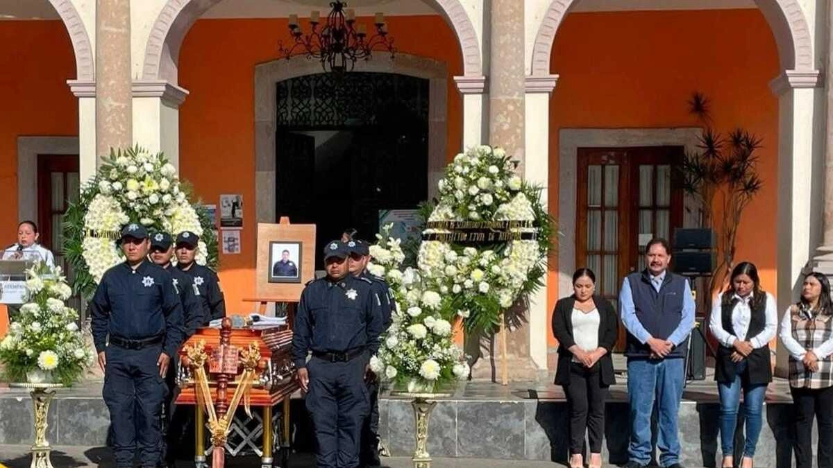 Despiden a policía de Atempan que murió atropellado en la federal Zaragoza-Chignautla