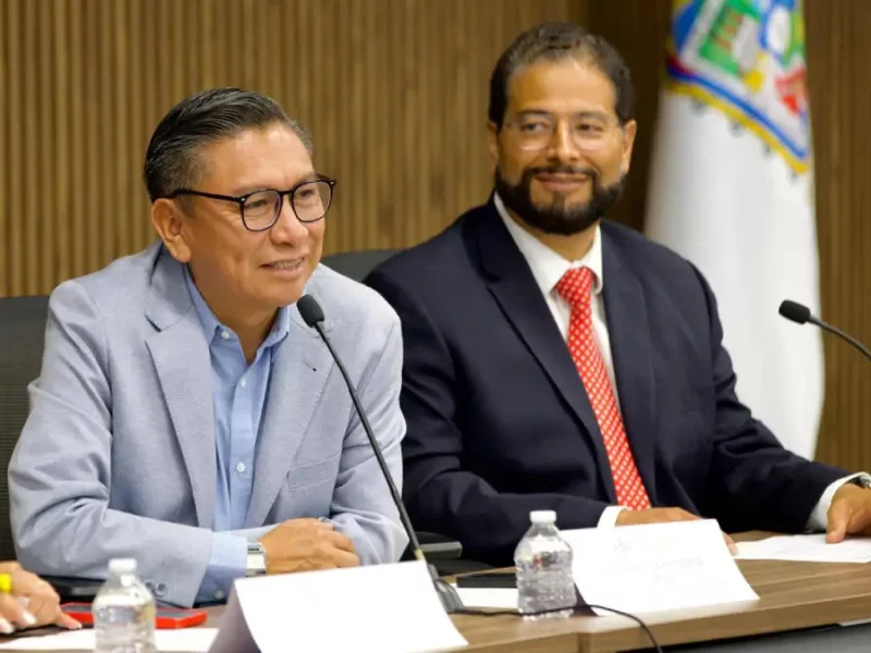 Presenta José Luis Figueroa programas de apoyo para estudiantes de la zona sur