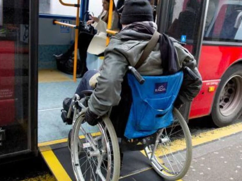 Buscarán que transporte público de Puebla tenga rampas para personas con discapacidad 