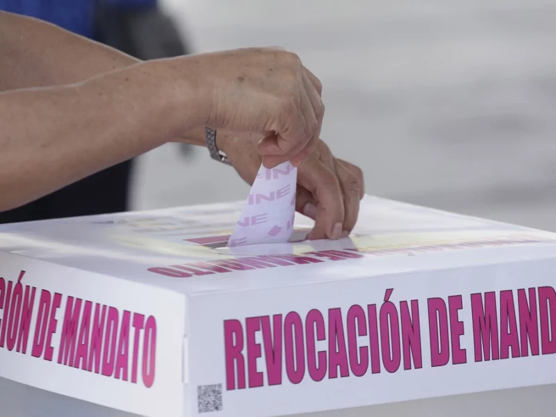 Suprema Corte ordena al Congreso de Puebla legislar revocación de mandato