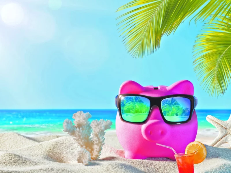 Vete de vacaciones sin deudas: esta es la clave según una experta  