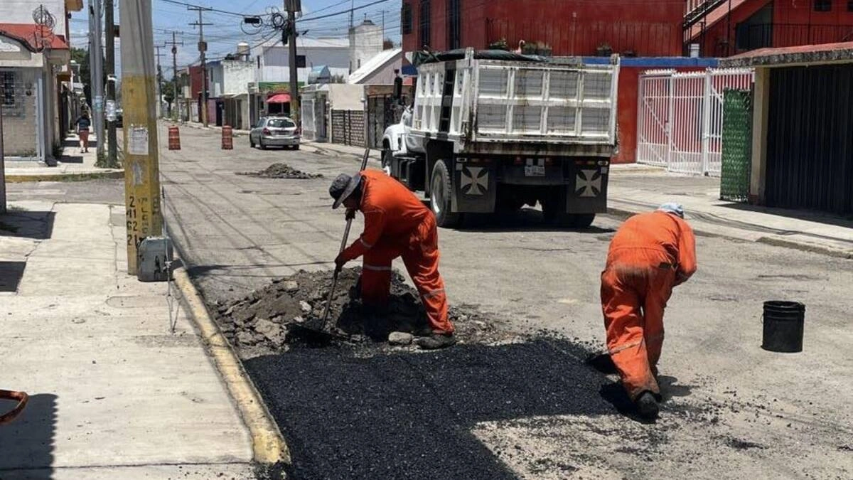 Armenta pide a los ayuntamientos reforzar acciones de bacheo  