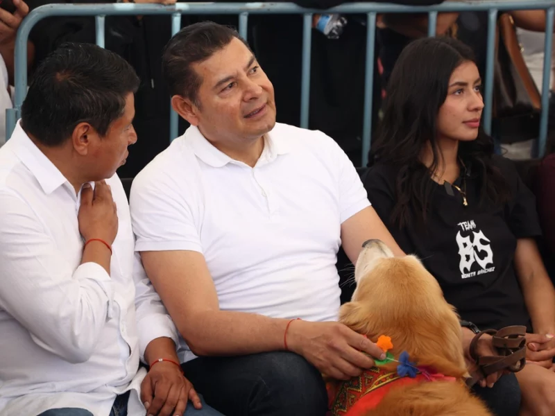 Llama Armenta a los presidentes municipales a salir de sus oficinas 