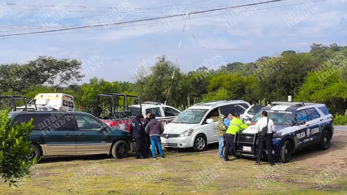 Mueren dos en aparatosa volcadura en la carretera La Colorada-Tepexi de Rodríguez  