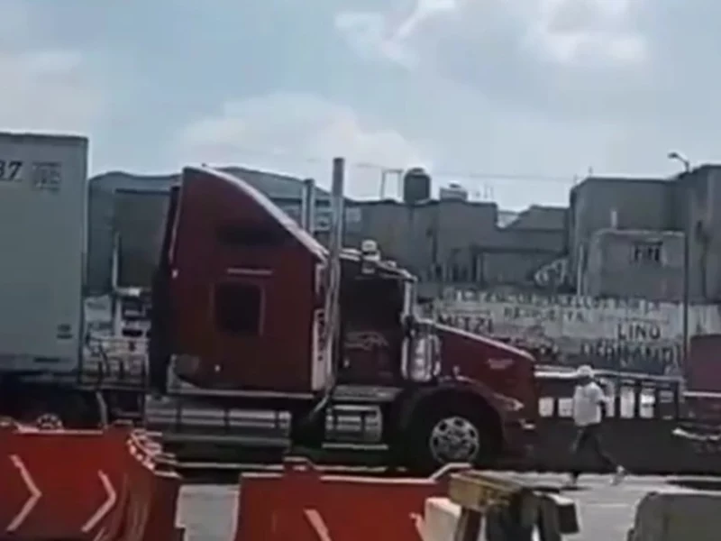 VIDEO: Guardia Nacional desarma a sujeto que disparó contra trailero en la México–Puebla