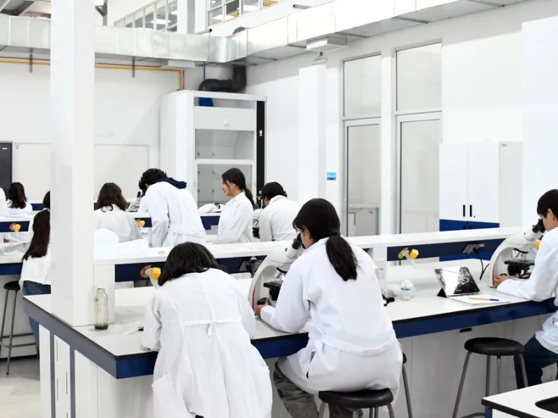 Obtiene Ingeniería Biomédica dictamen que avala su calidad académica