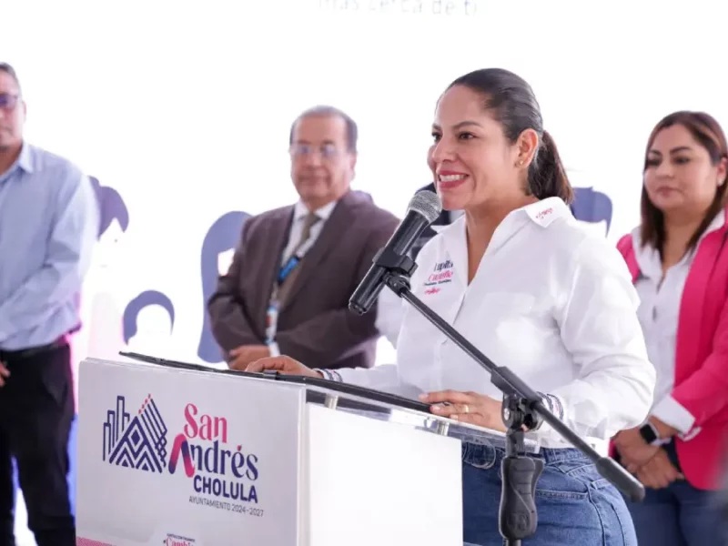 Acerca Lupita Cuautle servicios y atención directa a Lázaro Cárdenas