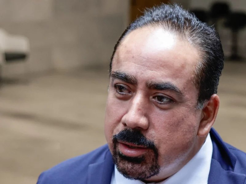 El panista Rafael Micalco busca modificar el proceso para elegir a un gobernador sustituto en Puebla  