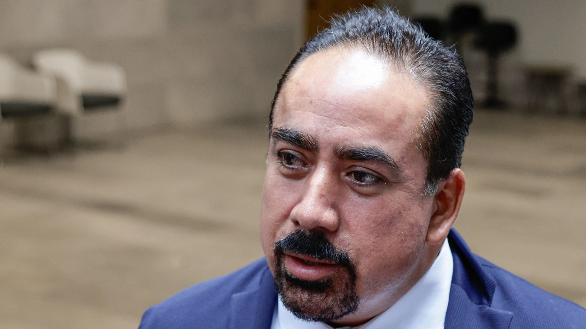 El panista Rafael Micalco busca modificar el proceso para elegir a un gobernador sustituto en Puebla  