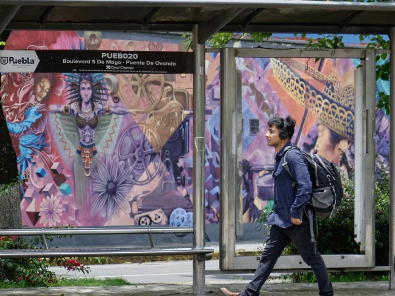 Pide el Ayuntamiento de Puebla 15 mdp por la concesión de los paraderos  