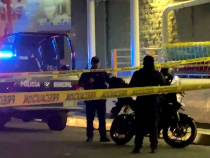 Ejecutan a abogado afuera del Bodega Aurrea de Tehuacán  