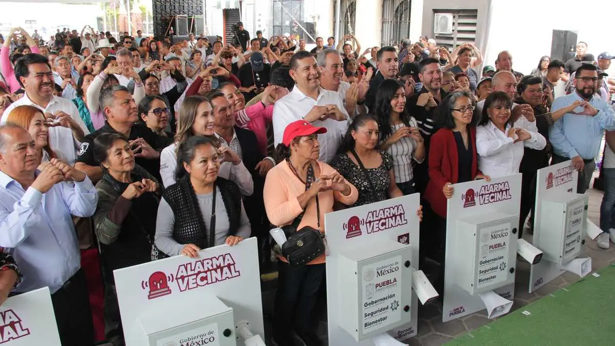 Entregan Armenta y Chedraui alarmas vecinales conectadas al C5i; así funcionan  