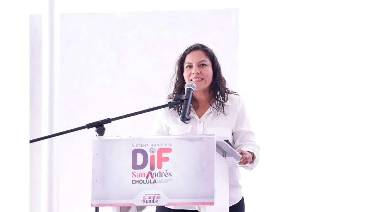 Entrega Lupita Cuautle apoyos alimentarios en coordinación con el SEDIF