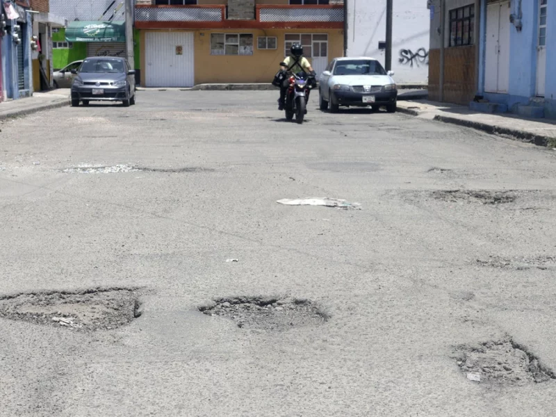 Los baches contaminan más de lo que crees y esta es la razón  