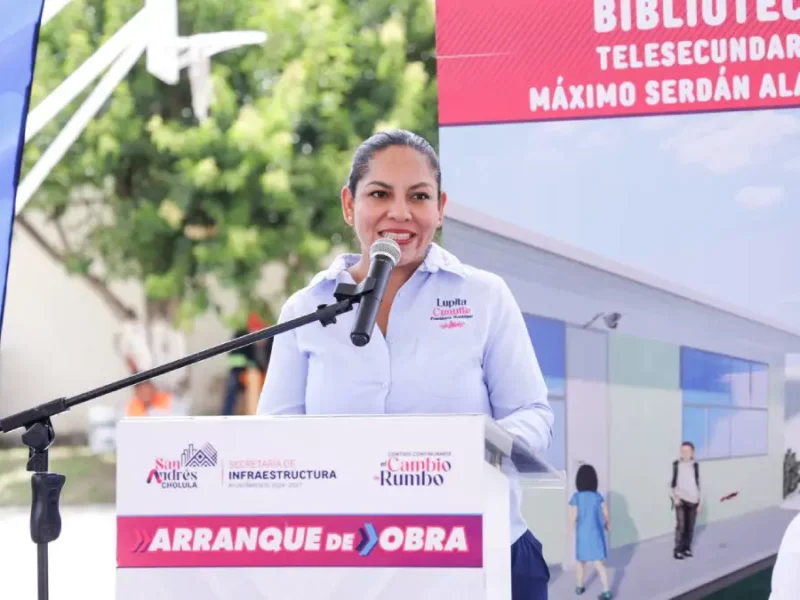 Con nueva biblioteca en San Rafael Comac Lupita Cuautle impulsa la educación