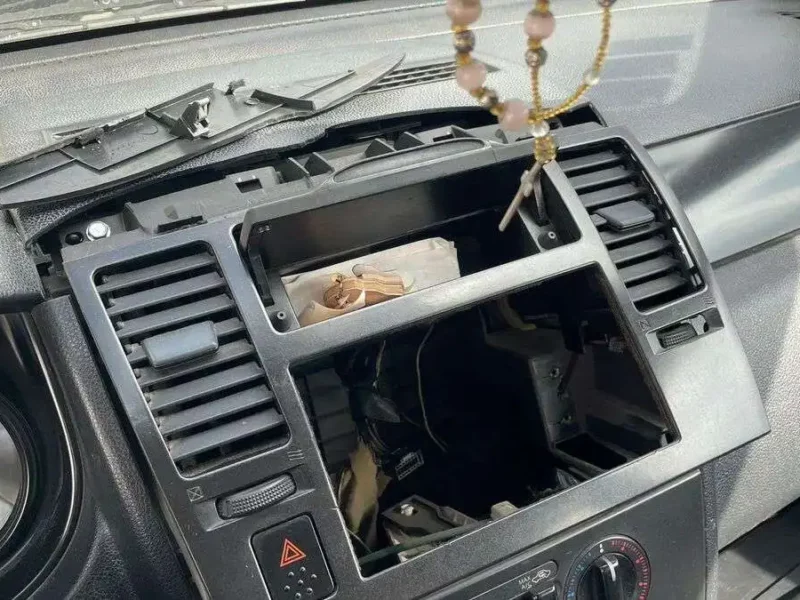 Desvalijan carro de reporteros en la colonia Miguel Negrete de Puebla