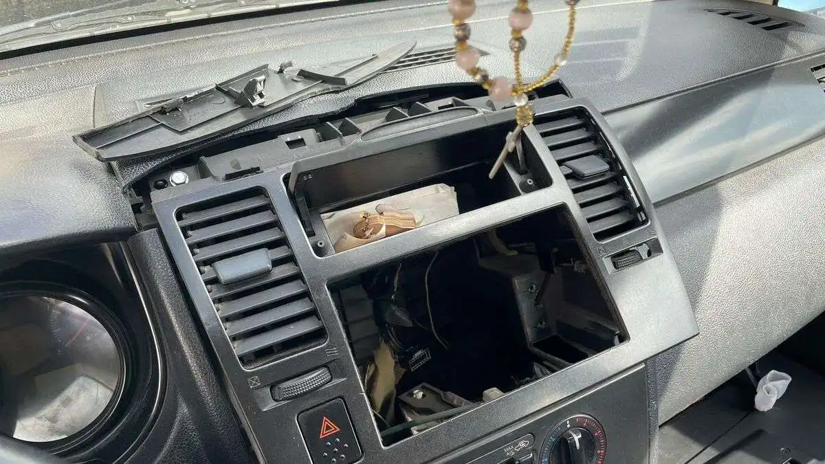 Desvalijan carro de reporteros en la colonia Miguel Negrete de Puebla
