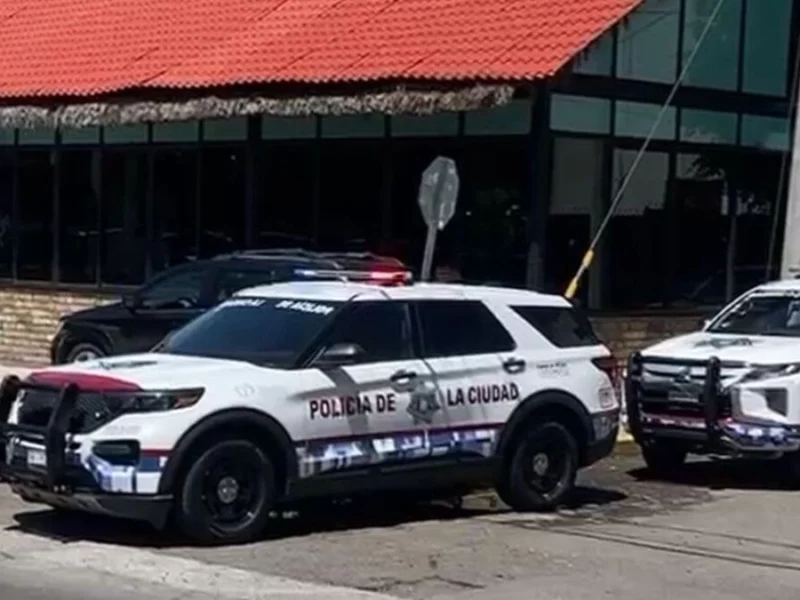 Violento asalto en el restaurante Corazón de Brasil del bulevar 5 de Mayo 