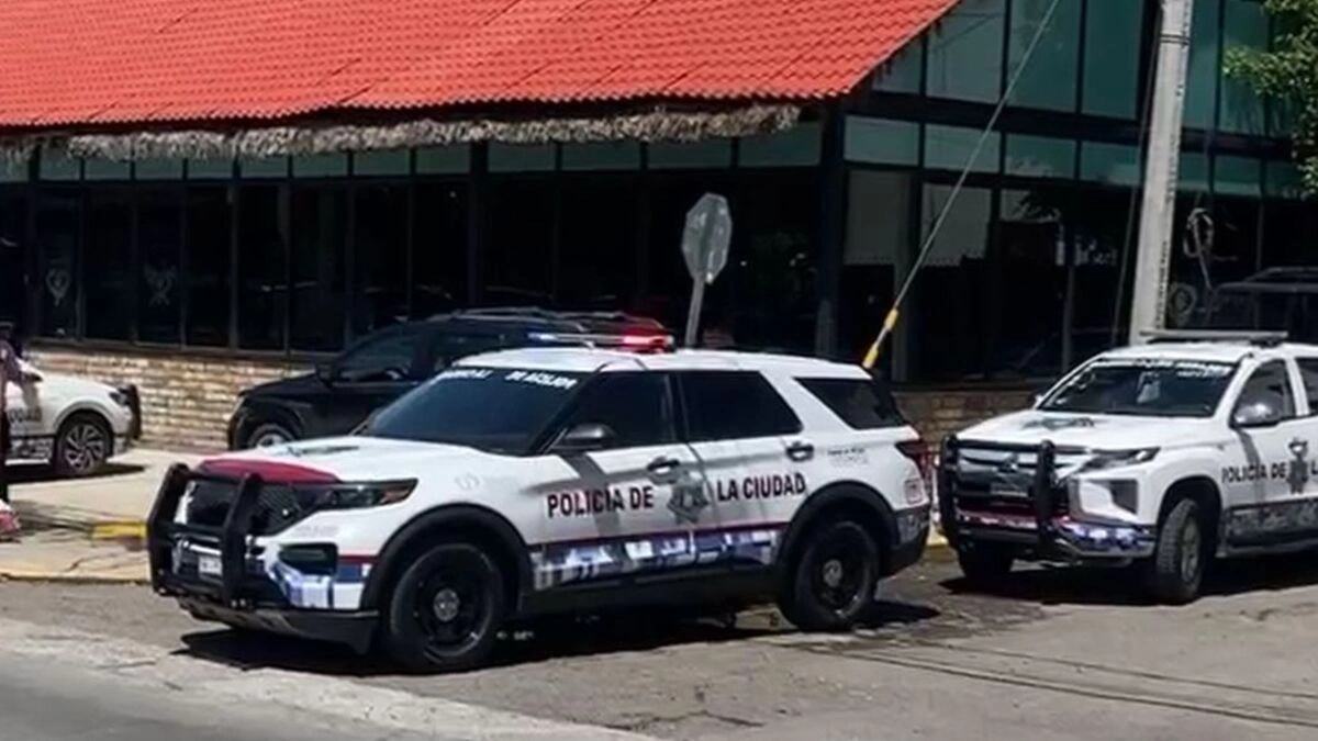 Violento asalto en el restaurante Corazón de Brasil del bulevar 5 de Mayo 