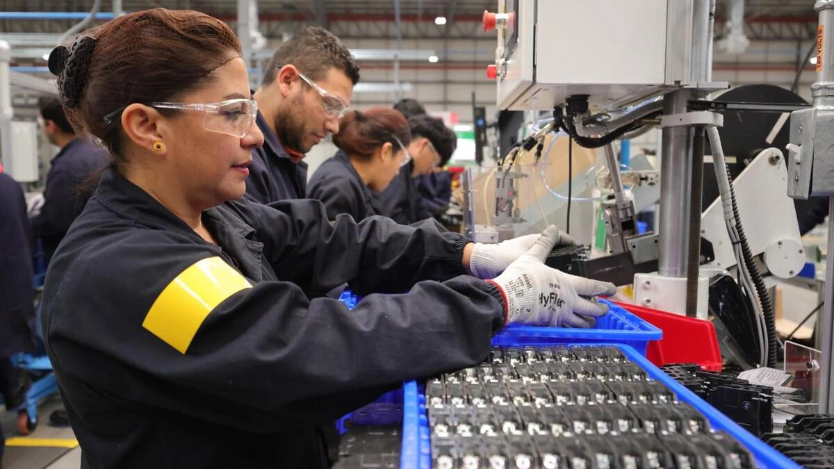 En Puebla, disminuyen los empleos eventuales y aumentan los permanentes: IMSS