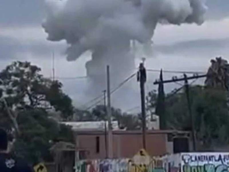 Explota polvorín en Santo Tomás Hueyotlipan; reportan varios muertos