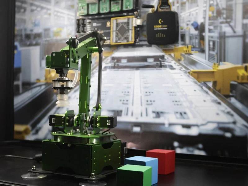 Anuncian llegada de expos a Puebla: abarrotes, tecnología e industria creativa  