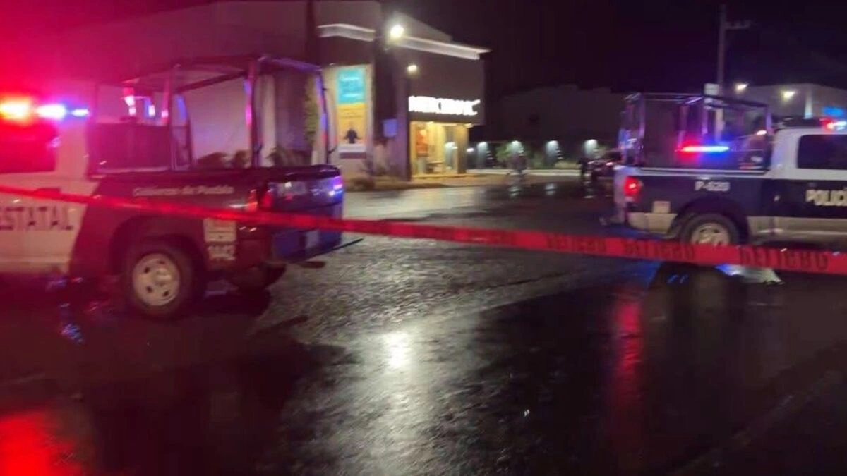 Matan a hombre a bordo de su camioneta en Tehuacán  